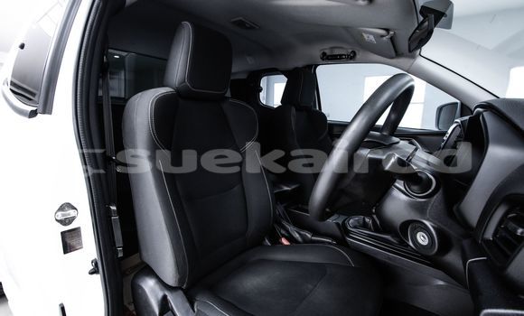 ซื้อ รถมือสอง Isuzu D-Max ขาว รถยนต์ ใน %{เมือง} ใน กรุงเทพมหานคร ซื้อ รถมือสอง Isuzu D-Max ขาว รถยนต์ ใน %{เมือง} ใน กรุงเทพมหานคร