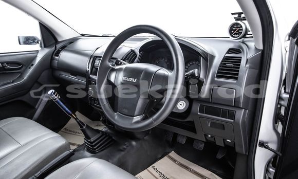 Buy Used Isuzu D-Max Silver Car in Bangkok in Bangkok Buy Used Isuzu D-Max Silver Car in Bangkok in Bangkok