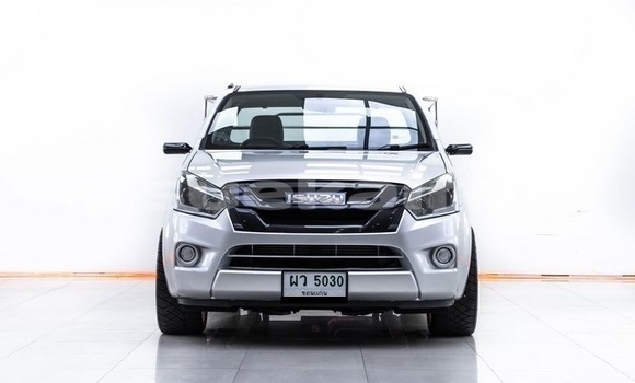 Buy Used Isuzu DâMAX Silver Car in Bangkok in Bangkok Buy Used Isuzu DâMAX Silver Car in Bangkok in Bangkok