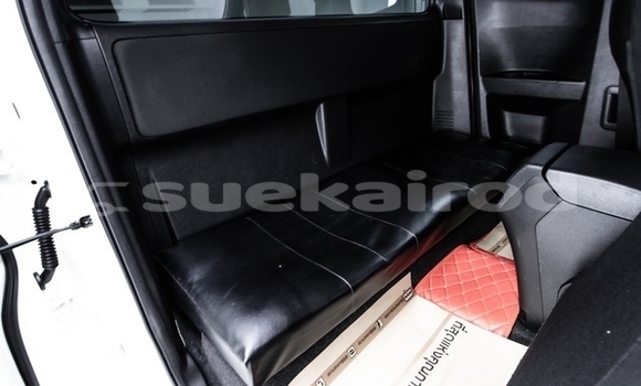Buy Used Isuzu D–MAX White Car in Bangkok in Bangkok Buy Used Isuzu D–MAX White Car in Bangkok in Bangkok