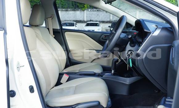 ซื้อ รถมือสอง Honda City ขาว รถยนต์ ใน %{เมือง} ใน กรุงเทพมหานคร ซื้อ รถมือสอง Honda City ขาว รถยนต์ ใน %{เมือง} ใน กรุงเทพมหานคร