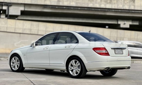 Buy Used Mercedes‒Benz C–Class White Car in Bangkok in Bangkok Buy Used Mercedes‒Benz C–Class White Car in Bangkok in Bangkok