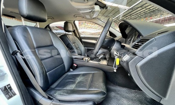 Buy Used Mercedes‒Benz C–Class White Car in Bangkok in Bangkok Buy Used Mercedes‒Benz C–Class White Car in Bangkok in Bangkok