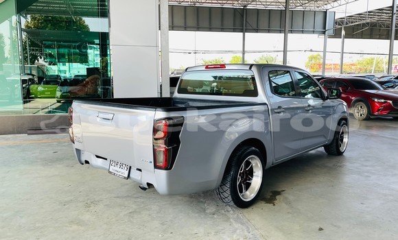 Buy Used Isuzu D-max Cab4 Silver Car in Bangkok in Bangkok Buy Used Isuzu D-max Cab4 Silver Car in Bangkok in Bangkok