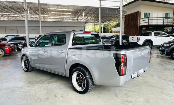 Buy Used Isuzu D-max Cab4 Silver Car in Bangkok in Bangkok Buy Used Isuzu D-max Cab4 Silver Car in Bangkok in Bangkok