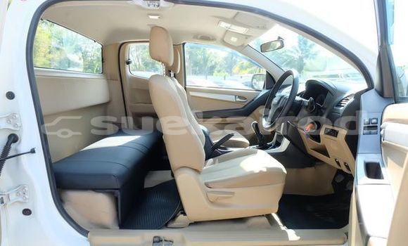 Buy Used Isuzu D-Max White Car in Bangkok in Bangkok Buy Used Isuzu D-Max White Car in Bangkok in Bangkok