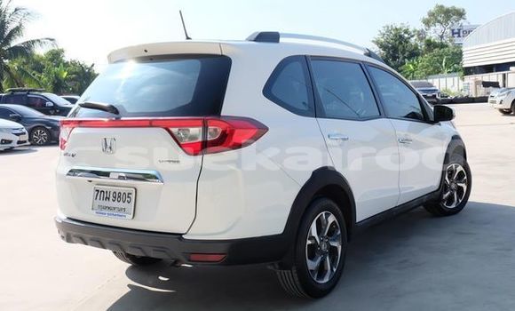 ซื้อ รถมือสอง Honda BR-V ขาว รถยนต์ ใน %{เมือง} ใน กรุงเทพมหานคร ซื้อ รถมือสอง Honda BR-V ขาว รถยนต์ ใน %{เมือง} ใน กรุงเทพมหานคร