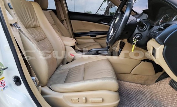 ซื้อ รถมือสอง Honda Accord ขาว รถยนต์ ใน %{เมือง} ใน กรุงเทพมหานคร ซื้อ รถมือสอง Honda Accord ขาว รถยนต์ ใน %{เมือง} ใน กรุงเทพมหานคร