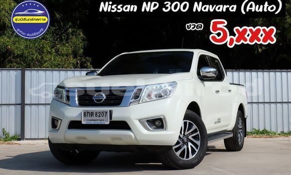 Buy Used Nissan Navara White Car in Bangkok in Bangkok