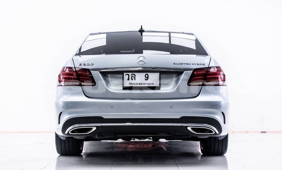 ซื้อ รถมือสอง Mercedes‒Benz E–Class เงิน รถยนต์ ใน %{เมือง} ใน กรุงเทพมหานคร ซื้อ รถมือสอง Mercedes‒Benz E–Class เงิน รถยนต์ ใน %{เมือง} ใน กรุงเทพมหานคร