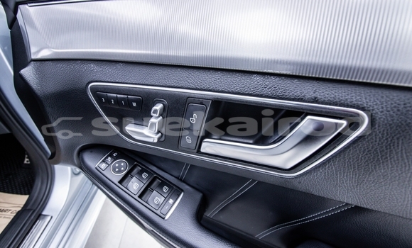 ซื้อ รถมือสอง Mercedes‒Benz E–Class เงิน รถยนต์ ใน %{เมือง} ใน กรุงเทพมหานคร ซื้อ รถมือสอง Mercedes‒Benz E–Class เงิน รถยนต์ ใน %{เมือง} ใน กรุงเทพมหานคร