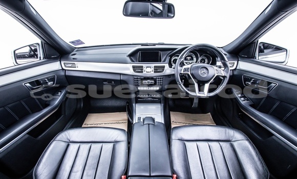 ซื้อ รถมือสอง Mercedes‒Benz E–Class เงิน รถยนต์ ใน %{เมือง} ใน กรุงเทพมหานคร ซื้อ รถมือสอง Mercedes‒Benz E–Class เงิน รถยนต์ ใน %{เมือง} ใน กรุงเทพมหานคร