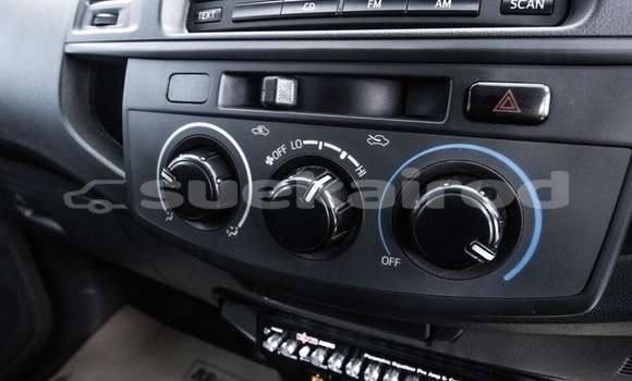 Buy Used Toyota Hiluxe VIGO White Car in Bangkok in Bangkok Buy Used Toyota Hiluxe VIGO White Car in Bangkok in Bangkok