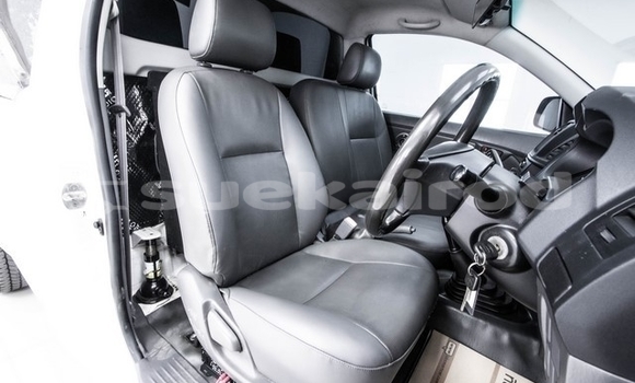 Buy Used Toyota Hiluxe VIGO White Car in Bangkok in Bangkok Buy Used Toyota Hiluxe VIGO White Car in Bangkok in Bangkok