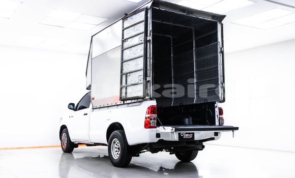 ซื้อ รถมือสอง Toyota Hiluxe VIGO ขาว รถยนต์ ใน %{เมือง} ใน กรุงเทพมหานคร ซื้อ รถมือสอง Toyota Hiluxe VIGO ขาว รถยนต์ ใน %{เมือง} ใน กรุงเทพมหานคร