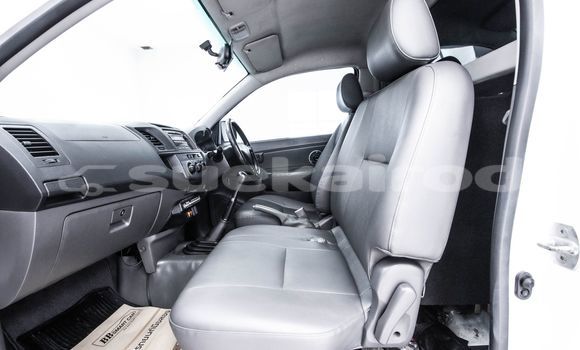 ซื้อ รถมือสอง Toyota Hiluxe VIGO ขาว รถยนต์ ใน %{เมือง} ใน กรุงเทพมหานคร ซื้อ รถมือสอง Toyota Hiluxe VIGO ขาว รถยนต์ ใน %{เมือง} ใน กรุงเทพมหานคร