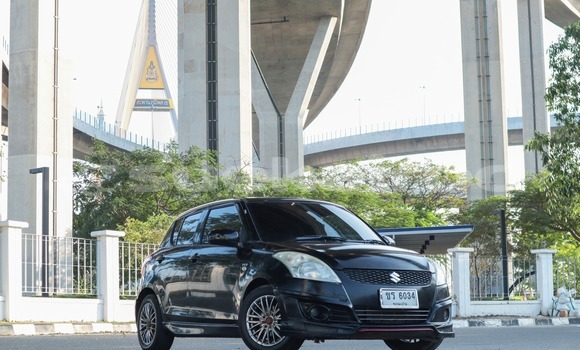 ซื้อ รถมือสอง Suzuki Swift สีดำ รถยนต์ ใน %{เมือง} ใน กรุงเทพมหานคร