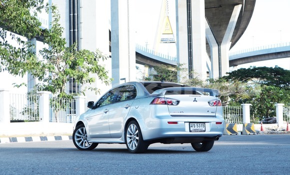 Buy Used Mitsubishi Lancer Silver Car in Bangkok in Bangkok Buy Used Mitsubishi Lancer Silver Car in Bangkok in Bangkok