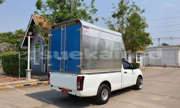 ซื้อ รถมือสอง Isuzu D-Max ขาว รถยนต์ ใน %{เมือง} ใน กรุงเทพมหานคร ซื้อ รถมือสอง Isuzu D-Max ขาว รถยนต์ ใน %{เมือง} ใน กรุงเทพมหานคร