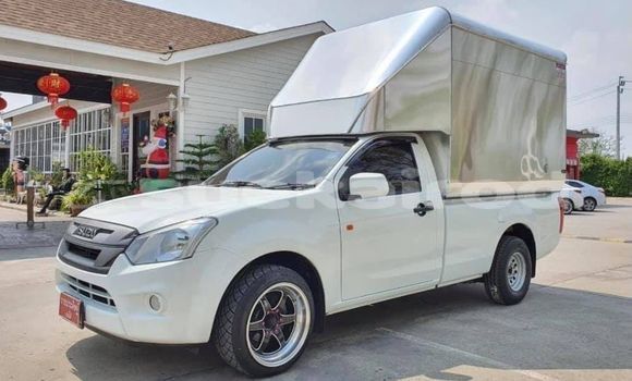 ซื้อ รถมือสอง Isuzu D-Max ขาว รถยนต์ ใน %{เมือง} ใน กรุงเทพมหานคร ซื้อ รถมือสอง Isuzu D-Max ขาว รถยนต์ ใน %{เมือง} ใน กรุงเทพมหานคร