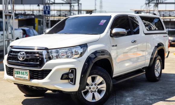 ซื้อ รถมือสอง Toyota Hiluxe Revo ขาว รถยนต์ ใน %{เมือง} ใน กรุงเทพมหานคร