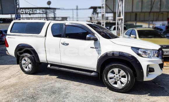 Buy Used Toyota Hiluxe Revo White Car in Bangkok in Bangkok Buy Used Toyota Hiluxe Revo White Car in Bangkok in Bangkok