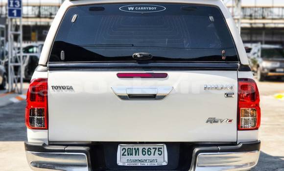 Buy Used Toyota Hiluxe Revo White Car in Bangkok in Bangkok Buy Used Toyota Hiluxe Revo White Car in Bangkok in Bangkok