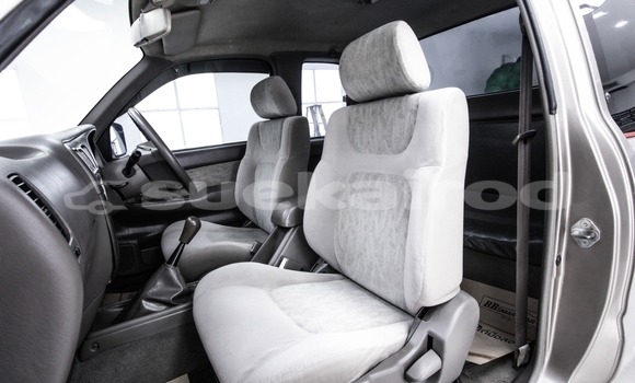 Buy Used Toyota Hilux Brown Car in Bangkok in Bangkok Buy Used Toyota Hilux Brown Car in Bangkok in Bangkok