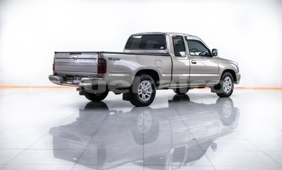 Buy Used Toyota Hilux Brown Car in Bangkok in Bangkok Buy Used Toyota Hilux Brown Car in Bangkok in Bangkok