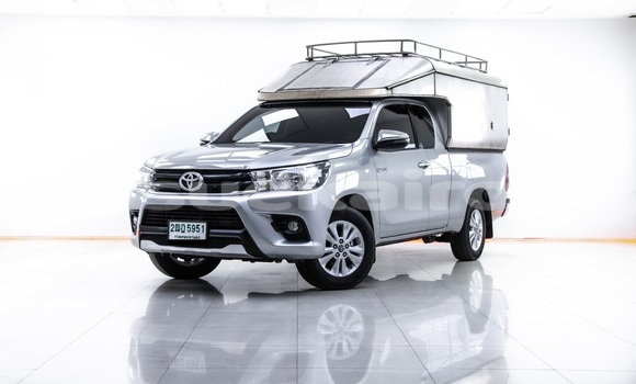 Buy Used Toyota Hiluxe Revo Other Car in Bangkok in Bangkok