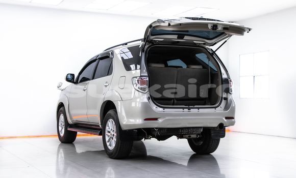 ซื้อ รถมือสอง Toyota Fortuner สีน้ำตาล รถยนต์ ใน %{เมือง} ใน กรุงเทพมหานคร ซื้อ รถมือสอง Toyota Fortuner สีน้ำตาล รถยนต์ ใน %{เมือง} ใน กรุงเทพมหานคร