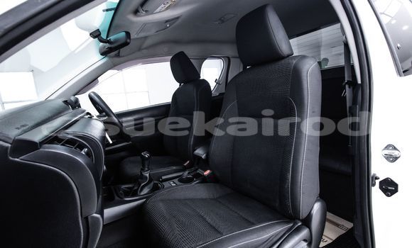 Buy Used Toyota Hiluxe Revo White Car in Bangkok in Bangkok Buy Used Toyota Hiluxe Revo White Car in Bangkok in Bangkok