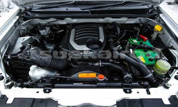 Buy Used Isuzu D-Max White Car in Bangkok in Bangkok Buy Used Isuzu D-Max White Car in Bangkok in Bangkok