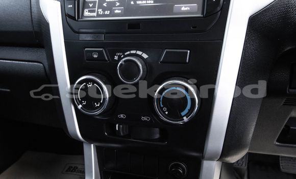 Buy Used Isuzu D-Max White Car in Bangkok in Bangkok Buy Used Isuzu D-Max White Car in Bangkok in Bangkok