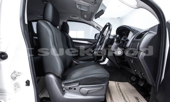 Buy Used Isuzu D-Max White Car in Bangkok in Bangkok Buy Used Isuzu D-Max White Car in Bangkok in Bangkok