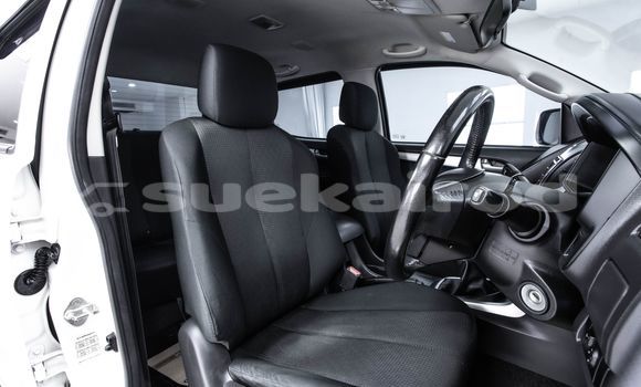 Buy Used Isuzu D-Max White Car in Bangkok in Bangkok Buy Used Isuzu D-Max White Car in Bangkok in Bangkok