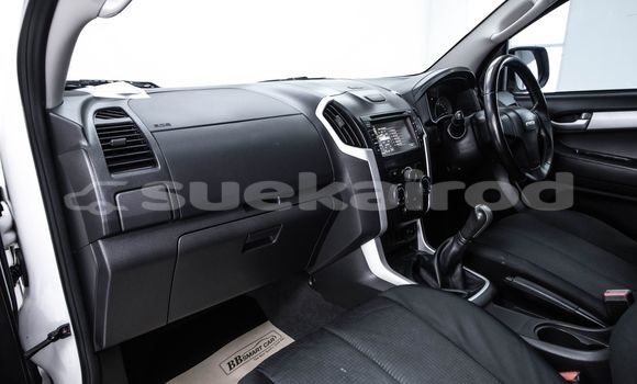 Buy Used Isuzu D-Max White Car in Bangkok in Bangkok Buy Used Isuzu D-Max White Car in Bangkok in Bangkok