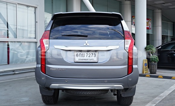 Buy Used Mitsubishi Pajero Sport Silver Car in Bangkok in Bangkok Buy Used Mitsubishi Pajero Sport Silver Car in Bangkok in Bangkok