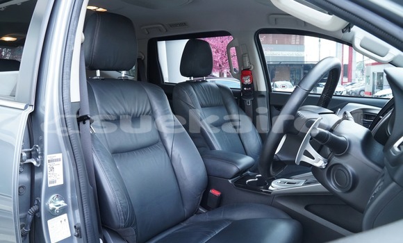 Buy Used Mitsubishi Pajero Sport Silver Car in Bangkok in Bangkok Buy Used Mitsubishi Pajero Sport Silver Car in Bangkok in Bangkok