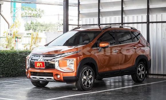 ซื้อ รถมือสอง Mitsubishi Xpander อื่น ๆ รถยนต์ ใน %{เมือง} ใน กรุงเทพมหานคร