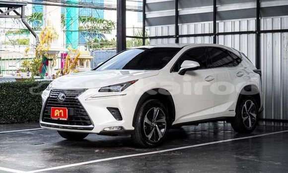ซื้อ รถมือสอง Lexus NX ขาว รถยนต์ ใน %{เมือง} ใน กรุงเทพมหานคร