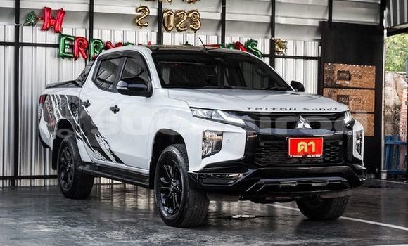 ซื้อ รถมือสอง Mitsubishi Triton ขาว รถยนต์ ใน %{เมือง} ใน กรุงเทพมหานคร ซื้อ รถมือสอง Mitsubishi Triton ขาว รถยนต์ ใน %{เมือง} ใน กรุงเทพมหานคร