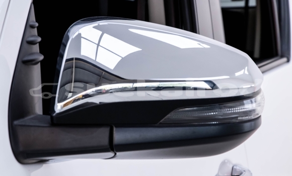 Buy Used Toyota Hiluxe Revo White Car in Bangkok in Bangkok Buy Used Toyota Hiluxe Revo White Car in Bangkok in Bangkok