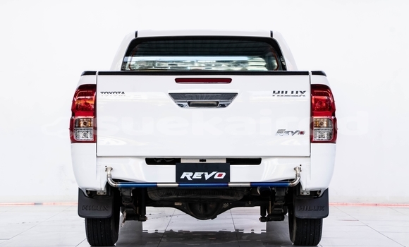 Buy Used Toyota Hiluxe Revo White Car in Bangkok in Bangkok Buy Used Toyota Hiluxe Revo White Car in Bangkok in Bangkok