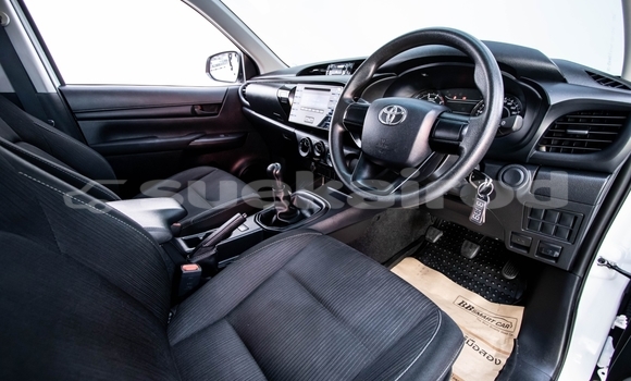 Buy Used Toyota Hiluxe Revo White Car in Bangkok in Bangkok Buy Used Toyota Hiluxe Revo White Car in Bangkok in Bangkok