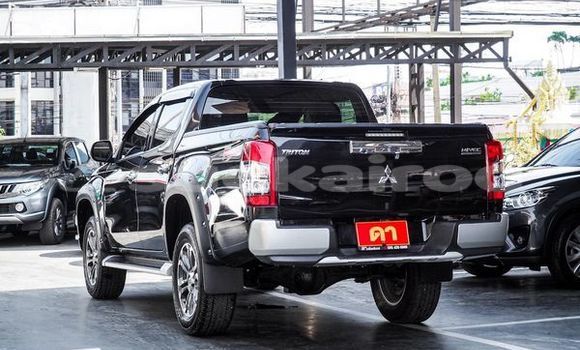 ซื้อ รถมือสอง Mitsubishi Triton สีดำ รถยนต์ ใน %{เมือง} ใน กรุงเทพมหานคร ซื้อ รถมือสอง Mitsubishi Triton สีดำ รถยนต์ ใน %{เมือง} ใน กรุงเทพมหานคร