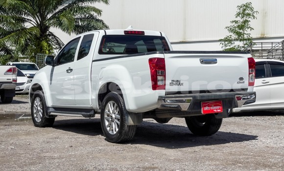 Buy Used Isuzu D–MAX White Car in Bangkok in Bangkok Buy Used Isuzu D–MAX White Car in Bangkok in Bangkok