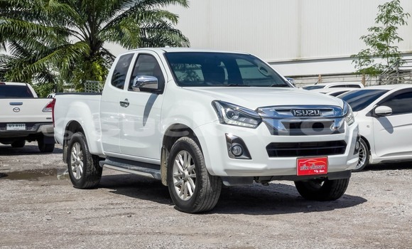 Buy Used Isuzu D–MAX White Car in Bangkok in Bangkok Buy Used Isuzu D–MAX White Car in Bangkok in Bangkok