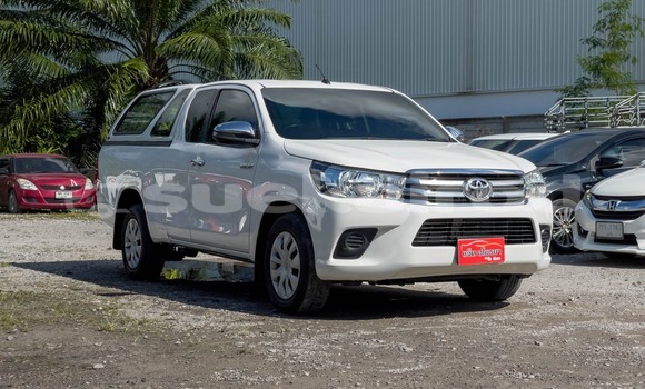 Buy Used Toyota Hiluxe Revo White Car in Bangkok in Bangkok Buy Used Toyota Hiluxe Revo White Car in Bangkok in Bangkok