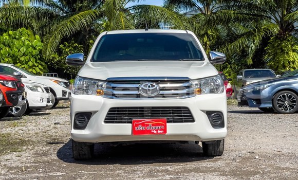 Buy Used Toyota Hiluxe Revo White Car in Bangkok in Bangkok Buy Used Toyota Hiluxe Revo White Car in Bangkok in Bangkok